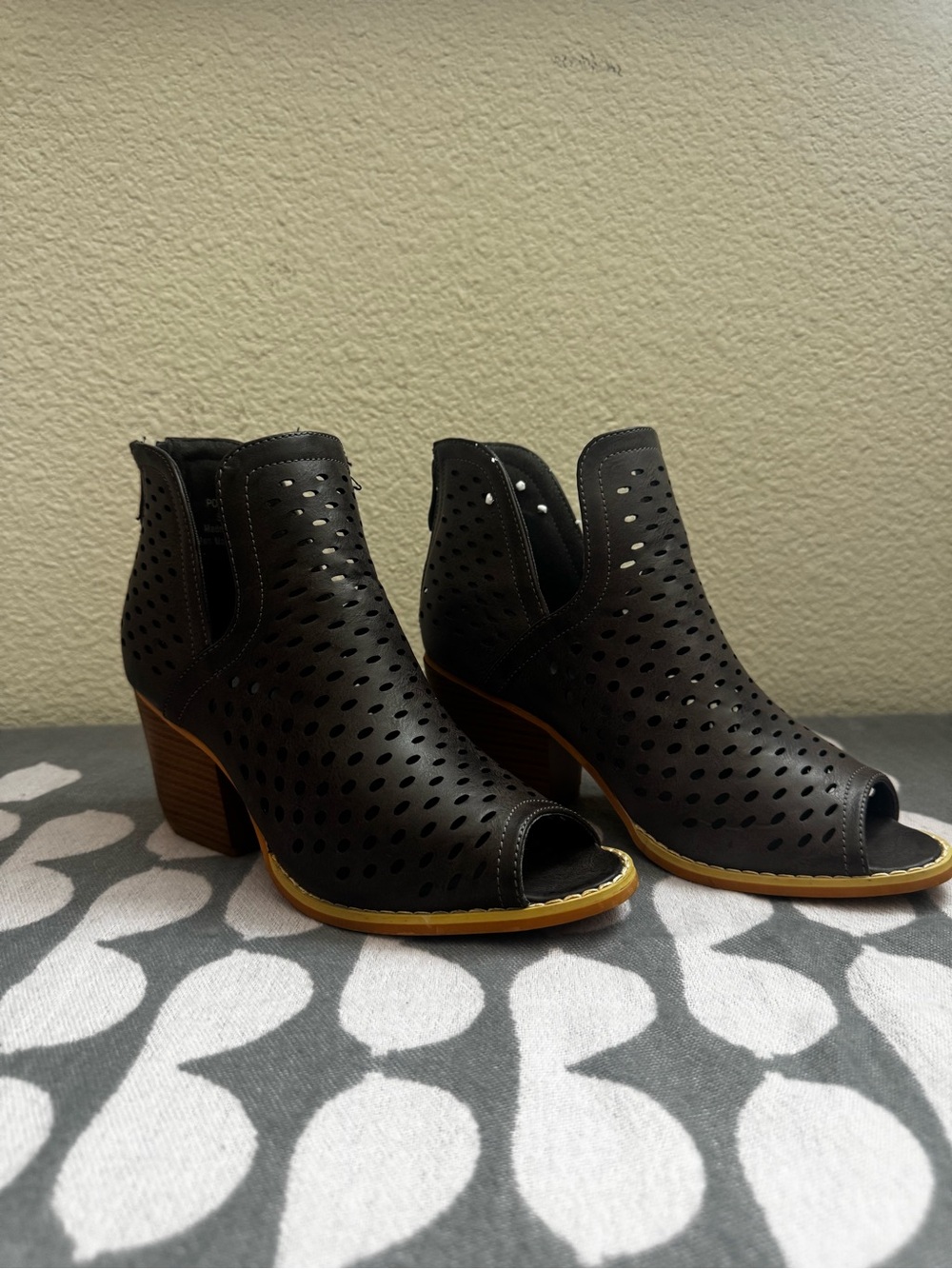 Women's Black Perforated Peep-Toe Heels